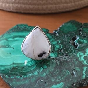 Sophisticated SterlingSilver Ring with Moonstone Teardrop shape.